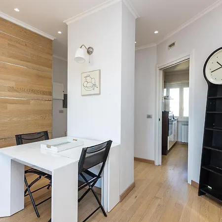 Apartment Piramide View By In *
