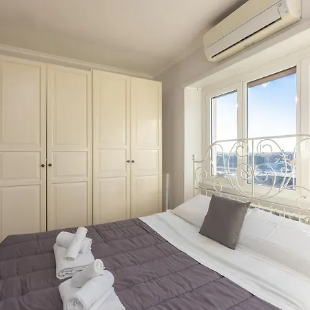 Piramide View By In Apartment Rome