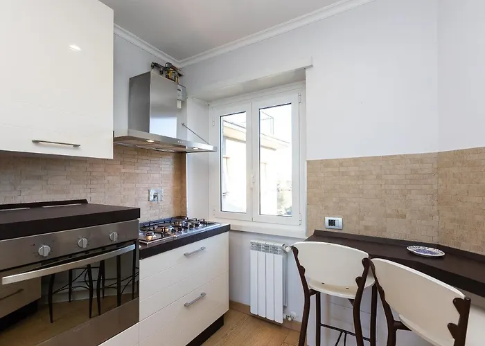 Piramide View By In Apartment Rome